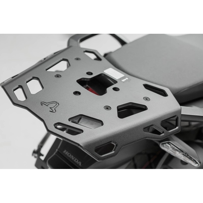 ZESTAW KUFRA CENTRALNEGO TRAX ADV SW-MOTECH SUZUKI DL650 / V-STROM 650 XT (11-16) BLACK