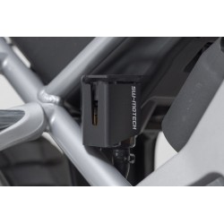 OSŁONA ZBIORNIKA PŁYNU HAMULCOWEGO SW-MOTECH TRIUMPH TIGER 1200 MODELS (22-), BLACK
