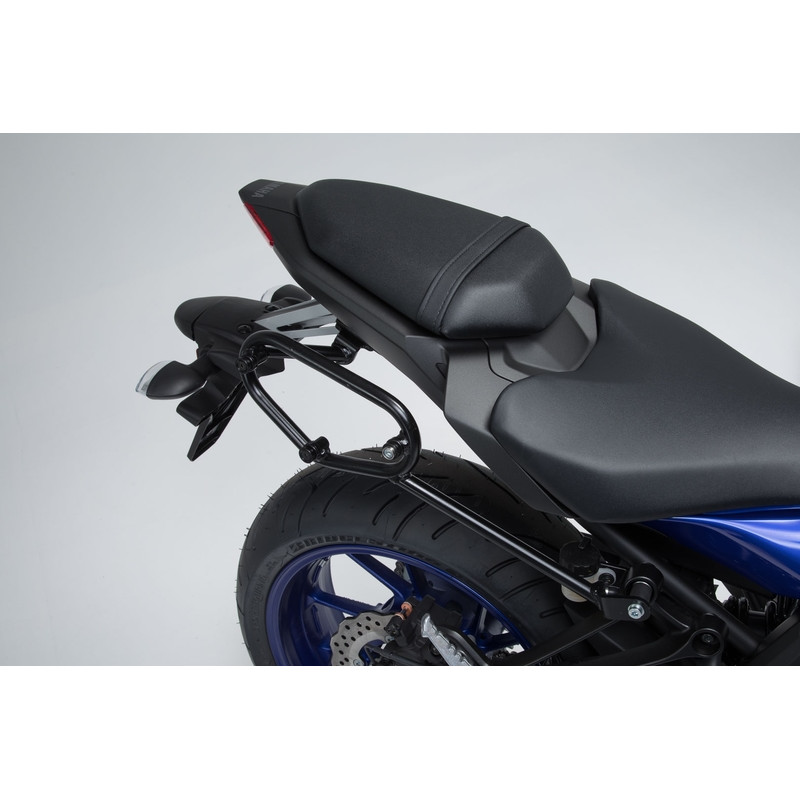 STELAŻ BOCZNY SLC PRAWY SW-MOTECH YAMAHA MT-07 (14-), BLACK
