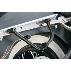 STELAŻ BOCZNY SLC LEWY SW-MOTECH HARLEY DAVIDSON SOFTAIL MODELS, BLACK