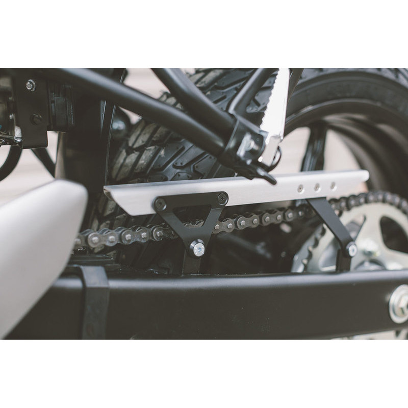 OSŁONA ŁAŃCUCHA SW-MOTECH SUZUKI SV650 ABS (15-), BLACK/SILVER