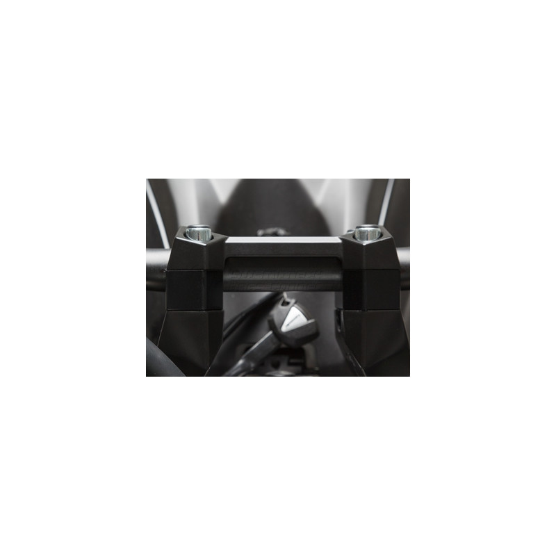 ZESTAW PODWYŻSZAJĄCY KIEROWNICĘ 22MM, KAWASAKI Z800 (12-), PODWYŻSZENIE 20MM, SW-MOTECH BLACK