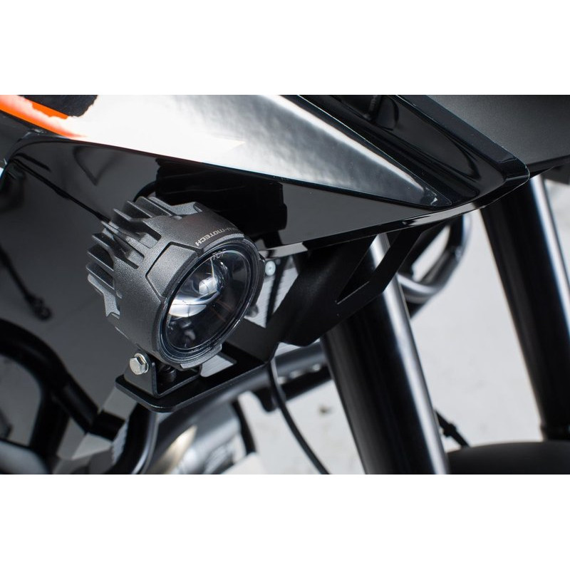 ZESTAW MONTAŻOWY LAMP SW-MOTECH KTM 1050/1090 ADV, 1190 ADV/R, BLACK