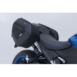 ZESTAW SAKW  BOCZNYCH I STELAŻY URBAN ABS SW-MOTECH PRO BLAZE H UZUKI GSX-S1000/F (15-), GSX-S950 (2