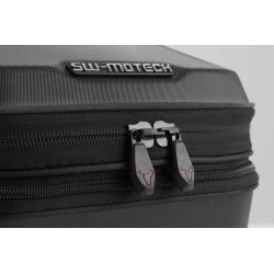 ZESTAW KUFRA CENTRALNEGO URBAN ABS SW-MOTECH KAWASAKI VERSYS 650 (15-), BLACK 16-29L