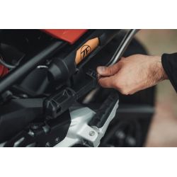 ZESTAW SAKW BOCZNYCH PRO BLAZE I STELAŻY SW-MOTECH YAMAHA MT-09 (13-16) BLACK
