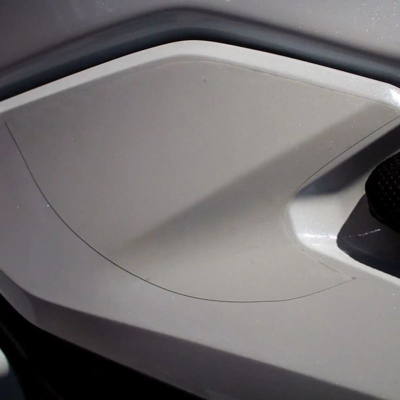 FOLIA OCHRONNA NA ZBIORNIK RG RACINGNNORTON V4SV 22- / V4CR 23- 2 CZĘŚCI