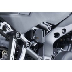 OSŁONA ZBIORNIKA PŁYNU HAMULCOWEGO SW-MOTECH YAMAHA TRACER 9 GT GT+ (24-) BLACK