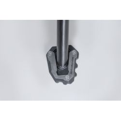 NAKŁADKA NÓŻKI BOCZNEJ SW-MOTECH BLACK/TRIUMPH TIGER SPORT 660/800 (24-) BLACK SILVER