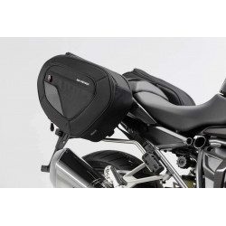 ZESTAW SAKW BOCZNYCH BLAZE H I STELAŻY SW-MOTECH R1200R/RS (15-)/R1250R/RS (18-) BLACK/GREY 2X14-21L