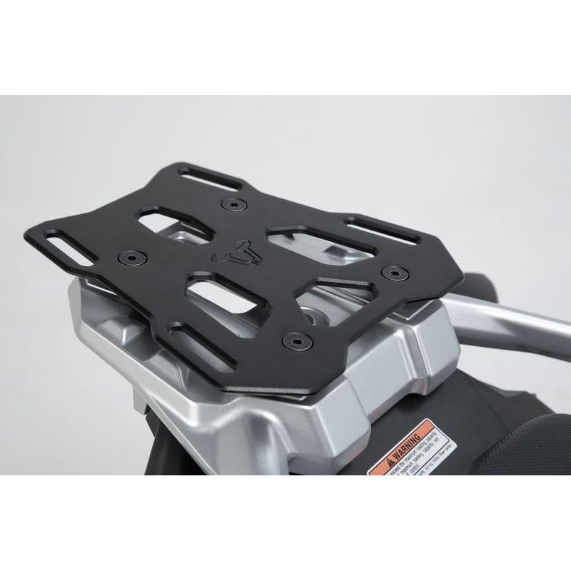 STELAŻ STREET-RACK POD PŁYTĘ MONTAŻOWĄ KUFRA SW-MOTECH SUZUKI GSX1300R HAYABUSA (20-), BLACK