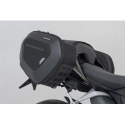 ZESTAW SAKW PRO BLAZE H I STELAŻY SW-MOTECH DUCATI STREETFIGHTER V2 (21-) BLACK
