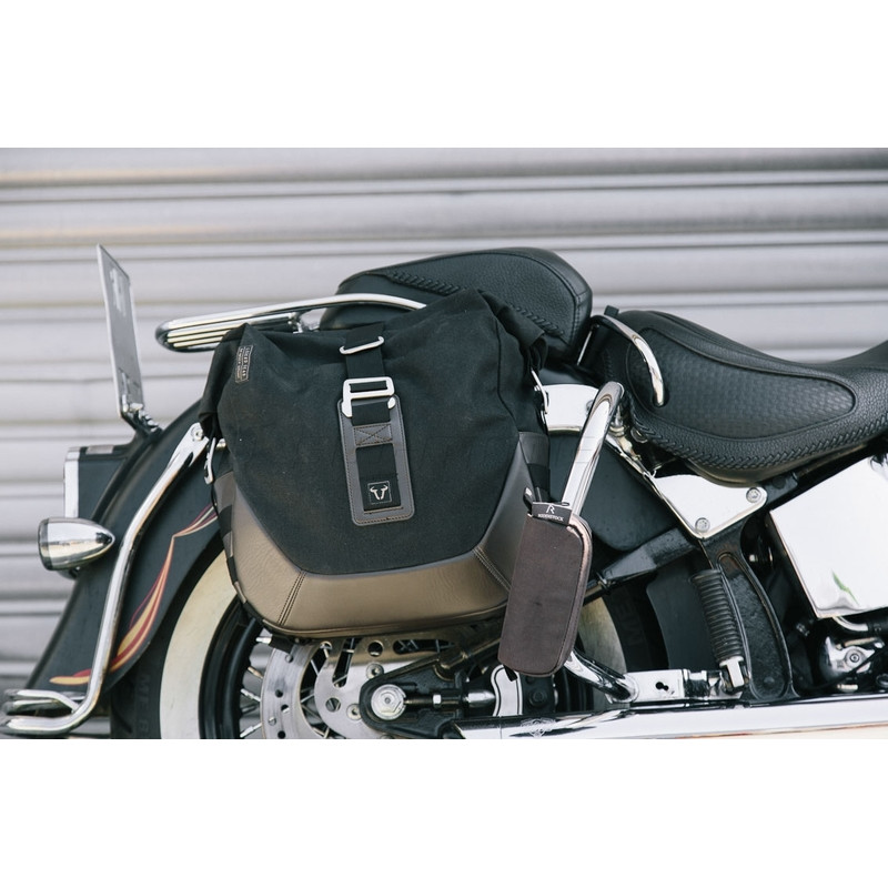 ZESTAW SAKW I STELAŻY LEGEND GEAR SW-MOTECH HARLEY DAVIDSON SOFTAIL FAT BOY, BREAKOUT BROWN