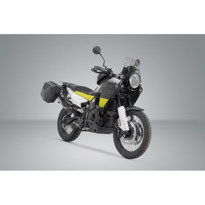 ZESTAW KUFRÓW BOCZNYCH URBAN ABS I STELAŻY SW-MOTECH HUSQVARNA NORDEN 901 (21-), BLACK 2X16,5L