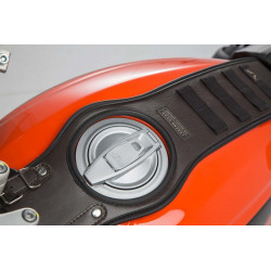 ZESTAW TORBA AKCESORYJNA LA2 I PAS NA ZBIORNIK SLA SW-MOTECH SCRAMBLER MODELS (14-), BROWN