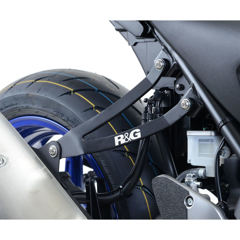 MOCOWANIE WYDECHU + ZESTAW ZAŚLEPEK PODNÓŻKÓW, SUZUKI SV650 16-, BLACK