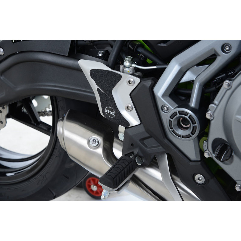 OSŁONA WAHACZA RG RACING KAWASAKI Z 650, NINJA 650 17-, 2 CZĘŚCI  BLACK