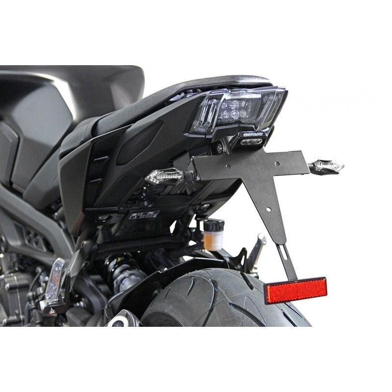Szyba motocyklowa MRA YAMAHA MT-09 /SP, RN 43, 2017-2020, forma PH-D-C, czarna